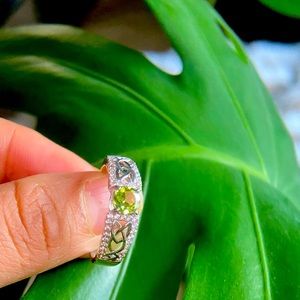 Natural green peridot solitaire ring